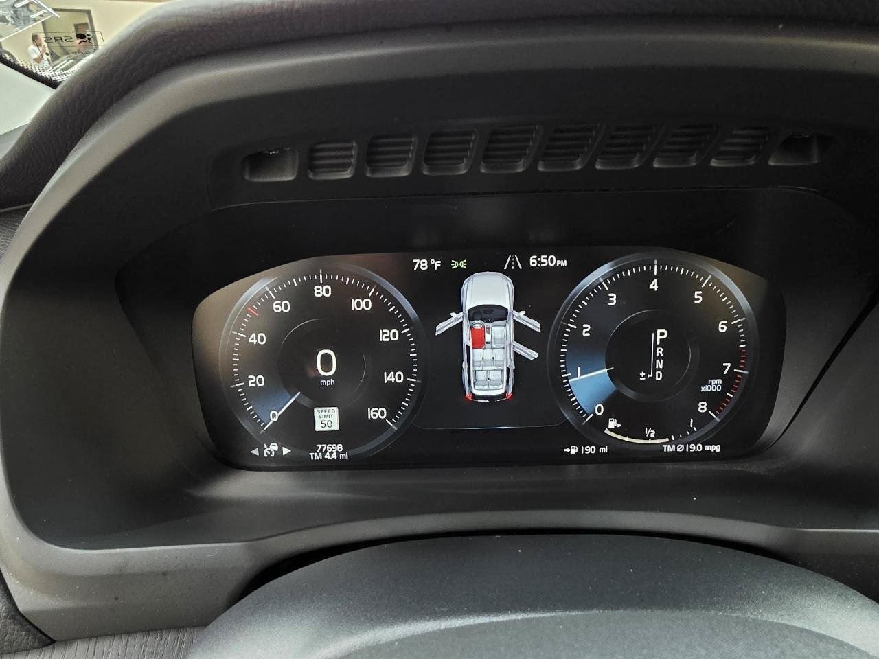 Used 2020 Volvo XC90 T6 Momentum AWD/4WD image 33