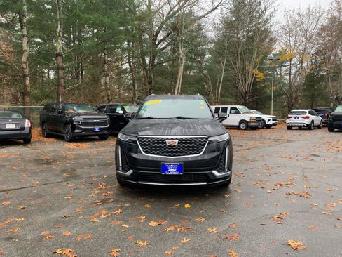Certified 2025 Cadillac XT6 Premium Luxury image 9