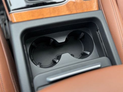 Used 2021 Audi Q5 e Premium Plus w/ Premium Plus Package image 17