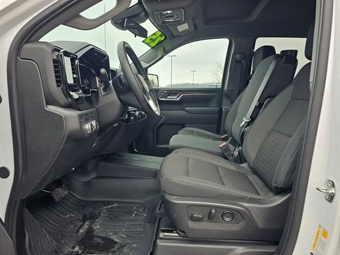 Certified 2025 GMC Sierra 1500 SLE w/ Preferred Package image 16