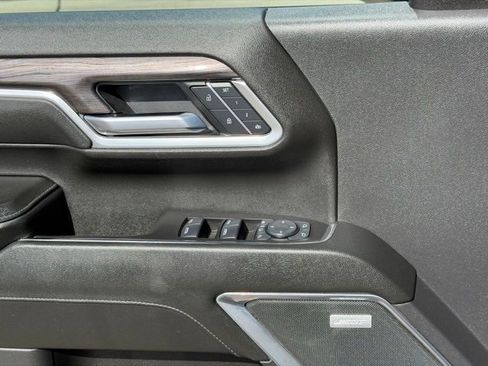 Used 2025 Chevrolet Silverado 3500 LTZ w/ LTZ Premium Package image 27