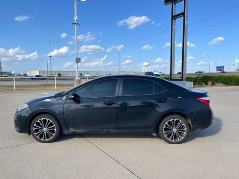 Used 2016 Toyota Corolla S Premium w/ Protection Package FWD image 3
