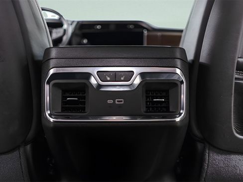 Used 2024 GMC Sierra 2500 Denali Ultimate w/ LPO, GMC Protection Package image 32