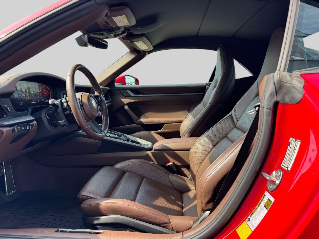 Used 2025 Porsche 911 Carrera S RWD image 15