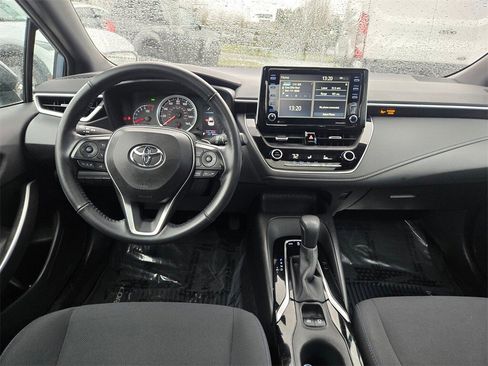 Used 2021 Toyota Corolla SE w/ SE Premium Package image 11