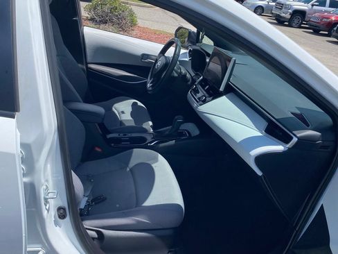 Used 2025 Toyota Corolla FX w/ Convenience Package FWD image 17