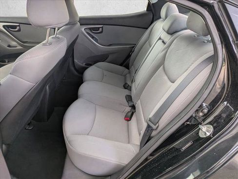 Used 2011 Hyundai Elantra GLS FWD image 16