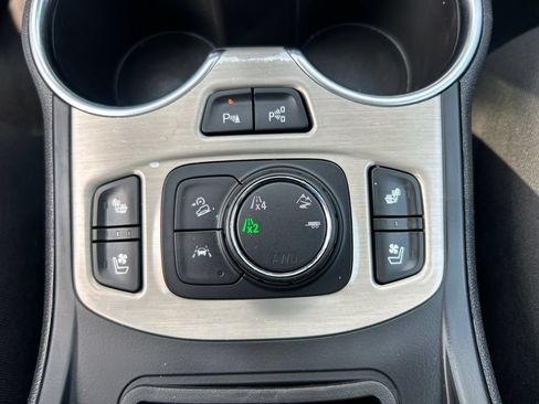 Used 2018 GMC Terrain Denali w/ Advanced Safety Package AWD/4WD image 28