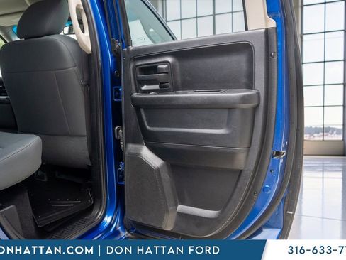 Used 2015 RAM 1500 Express AWD/4WD image 25