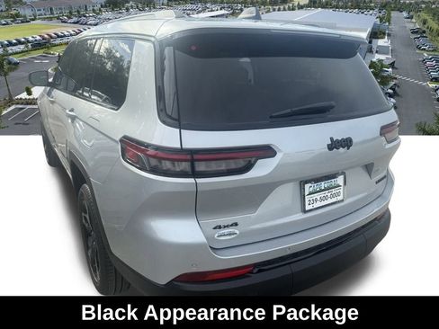 New 2025 Jeep Grand Cherokee L Limited w/ Black Appearance Package image 10