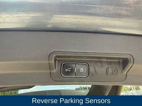 Certified 2023 Ford Explorer XLT w/ Equipment Group 202A RWD image 10