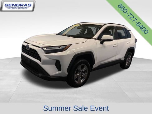 Used 2022 Toyota RAV4 XLE w/ Convenience Package AWD/4WD image 4