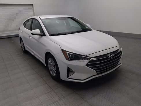 Used 2019 Hyundai Elantra SE FWD image 13