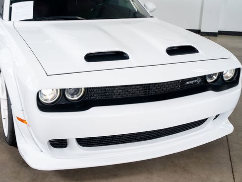 Used 2019 Dodge Challenger SRT Hellcat w/ Widebody Package RWD image 5