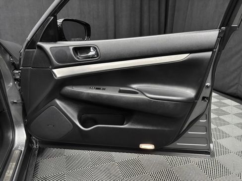 Used 2011 INFINITI G37 x Sedan w/ Premium Pkg image 22