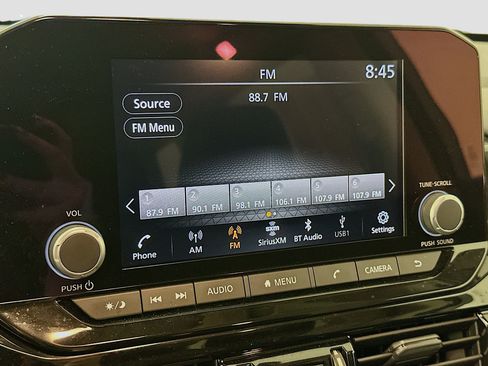 Used 2023 Nissan Pathfinder SV AWD/4WD image 21
