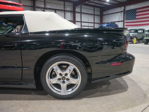 Used 2001 Pontiac Firebird Trans Am RWD image 21