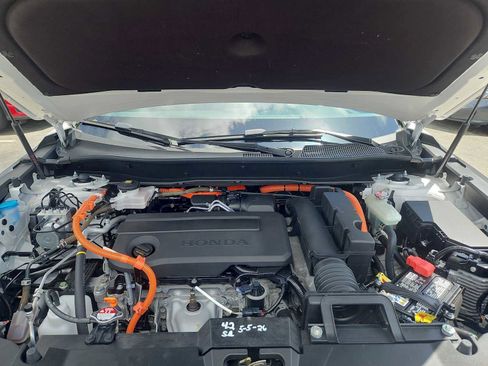 Used 2025 Honda CR-V Sport-L image 32