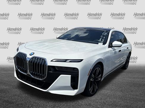 Used 2023 BMW 740i RWD image 6