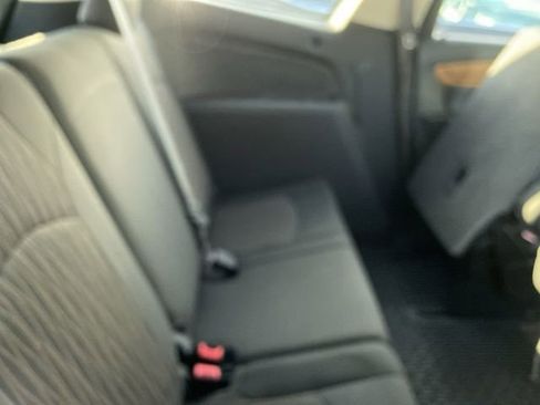 Used 2013 Chevrolet Traverse LT image 8