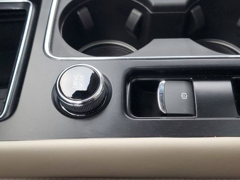 New 2026 Lincoln Corsair Grand Touring image 24