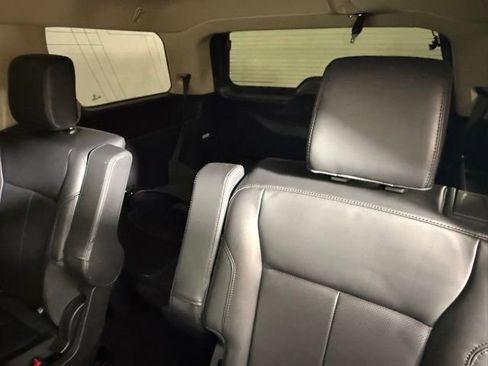 Used 2022 Ford Expedition XLT image 43