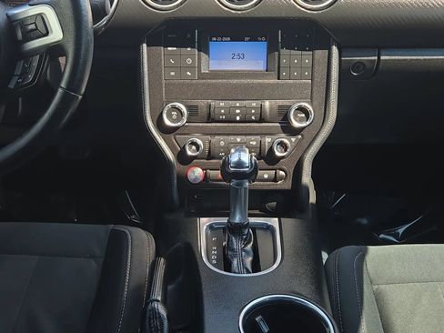 Used 2019 Ford Mustang Coupe RWD image 18