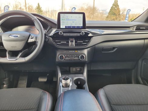 Used 2025 Ford Escape ST-Line image 15