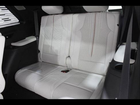 New 2026 Cadillac Vistiq Luxury w/ LPO, Floor Liner Package image 21