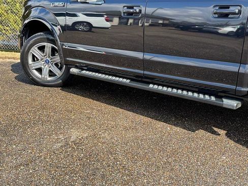 Used 2019 Ford F150 Lariat image 53