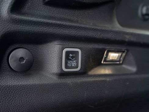 Used 2023 Jeep Grand Cherokee L Limited image 10