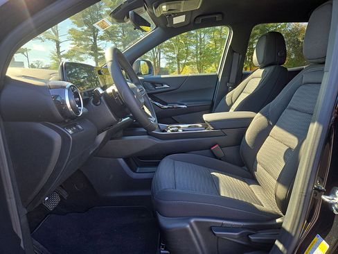 New 2026 Chevrolet Equinox LT w/ Safety and Technology Package image 14