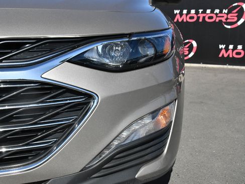 Used 2023 Chevrolet Malibu LT FWD image 11
