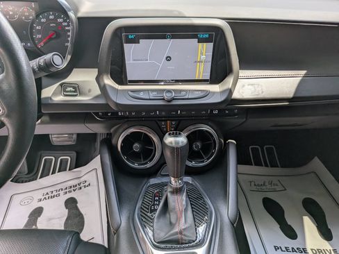 Used 2018 Chevrolet Camaro SS RWD image 19