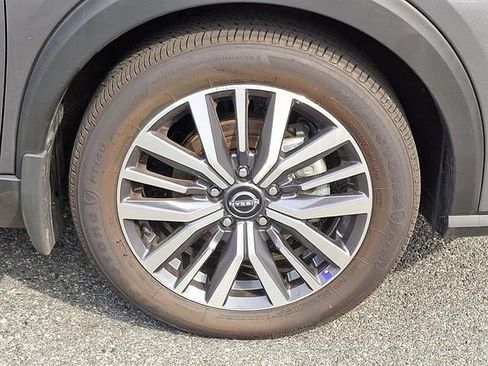 Certified 2024 Nissan Kicks SV image 8