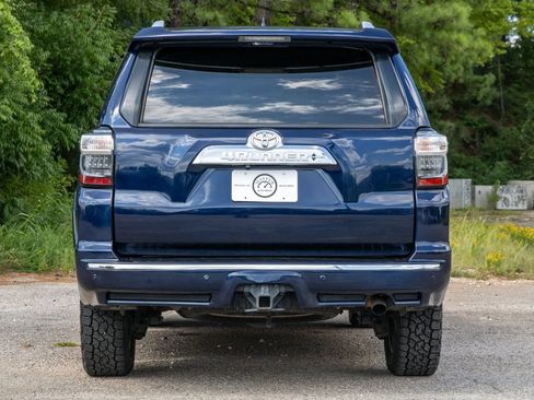 Used 2016 Toyota 4Runner Limited AWD/4WD image 7