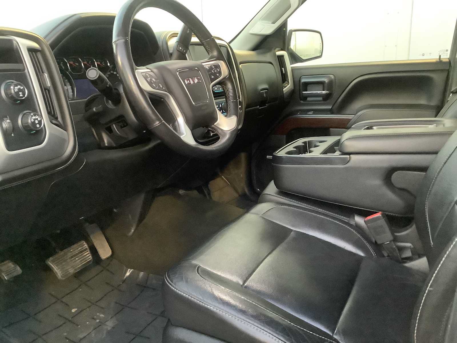 Used 2017 GMC Sierra 1500 SLT w/ SLT Premium Package AWD/4WD image 3