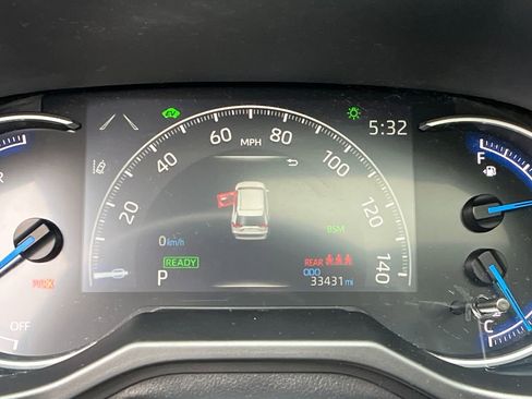 Used 2024 Toyota RAV4 XLE w/ Convenience Package image 15