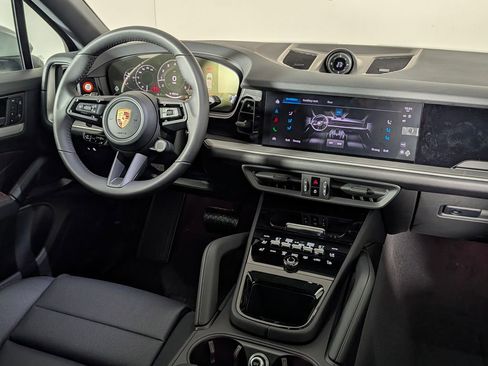 New 2026 Porsche Cayenne image 22