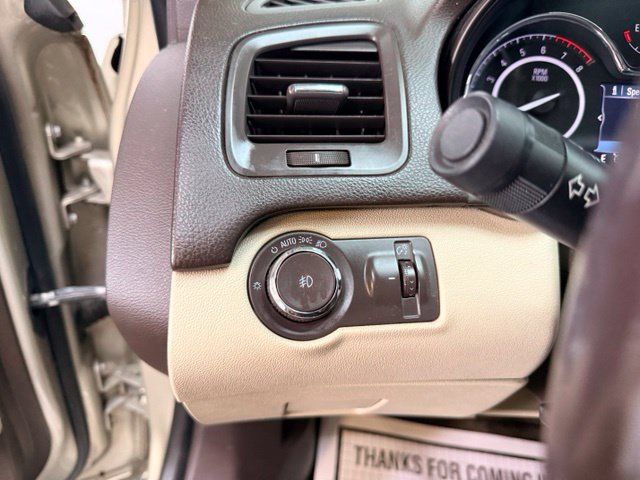 Used 2015 Buick Regal FWD image 25