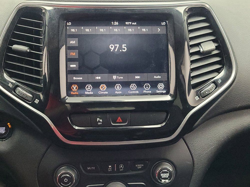 Used 2019 Jeep Cherokee Limited AWD/4WD image 25