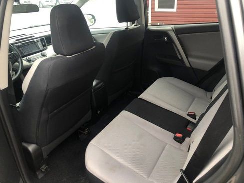 Used 2016 Toyota RAV4 XLE AWD/4WD image 9