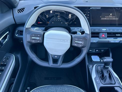 New 2025 Kia K4 GT-Line image 15