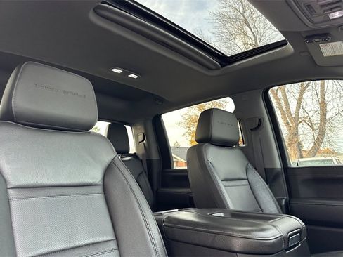 Used 2020 GMC Sierra 2500 Denali w/ Denali Ultimate Package image 17