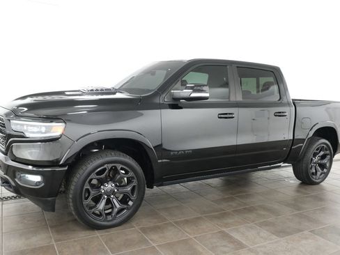 Used 2020 RAM 1500 Limited w/ Black Appearance Package RWD image 2