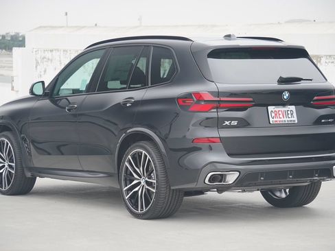 Used 2026 BMW X5 sDrive40i w/ M Sport Package RWD image 7