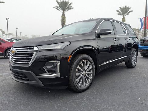 Used 2023 Chevrolet Traverse Premier image 8