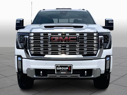 Used 2024 GMC Sierra 2500 Denali AWD/4WD image 6