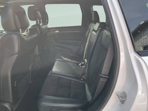 Used 2020 Jeep Grand Cherokee Altitude image 14