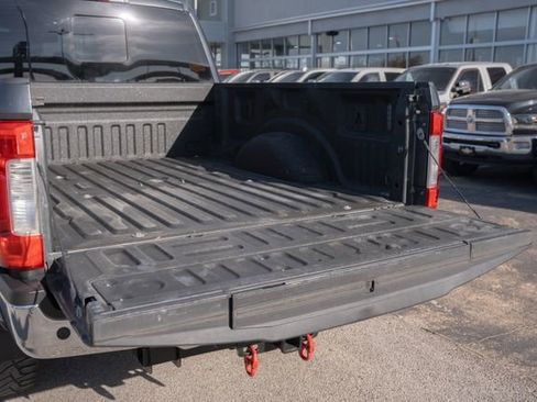 Used 2017 Ford F250 Lariat w/ Lariat Ultimate Package image 12